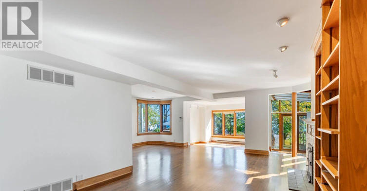 422 Lake Front, Toronto, ON, M4E 1A8 - 22