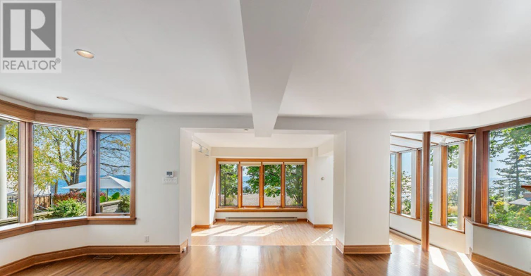 422 Lake Front, Toronto, ON, M4E 1A8 - 23