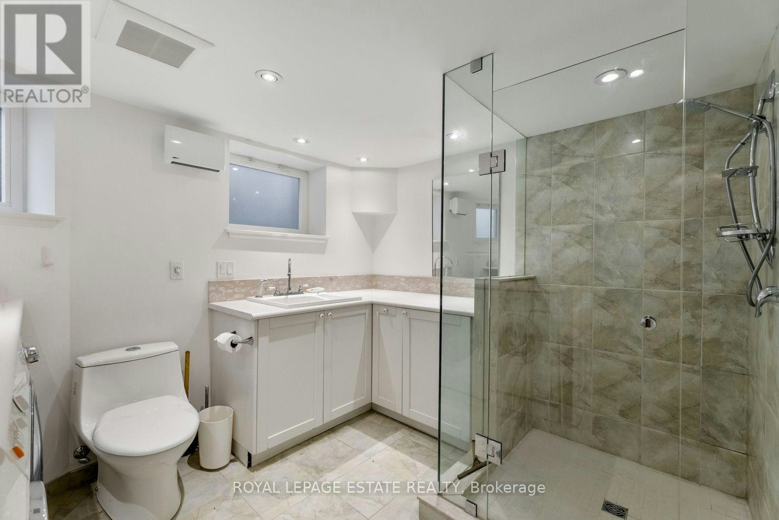 422 Lake Front, Toronto, ON, M4E 1A8 - 50