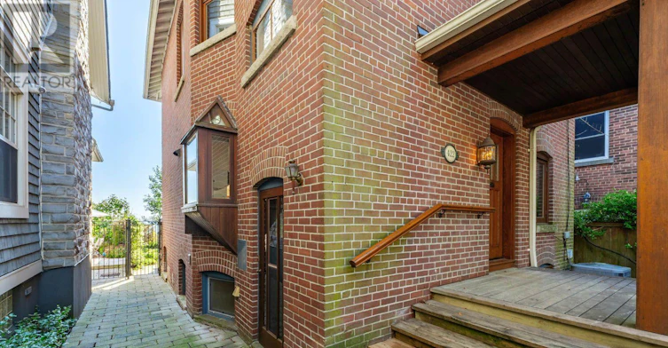 422 Lake Front, Toronto, ON, M4E 1A8 - 17