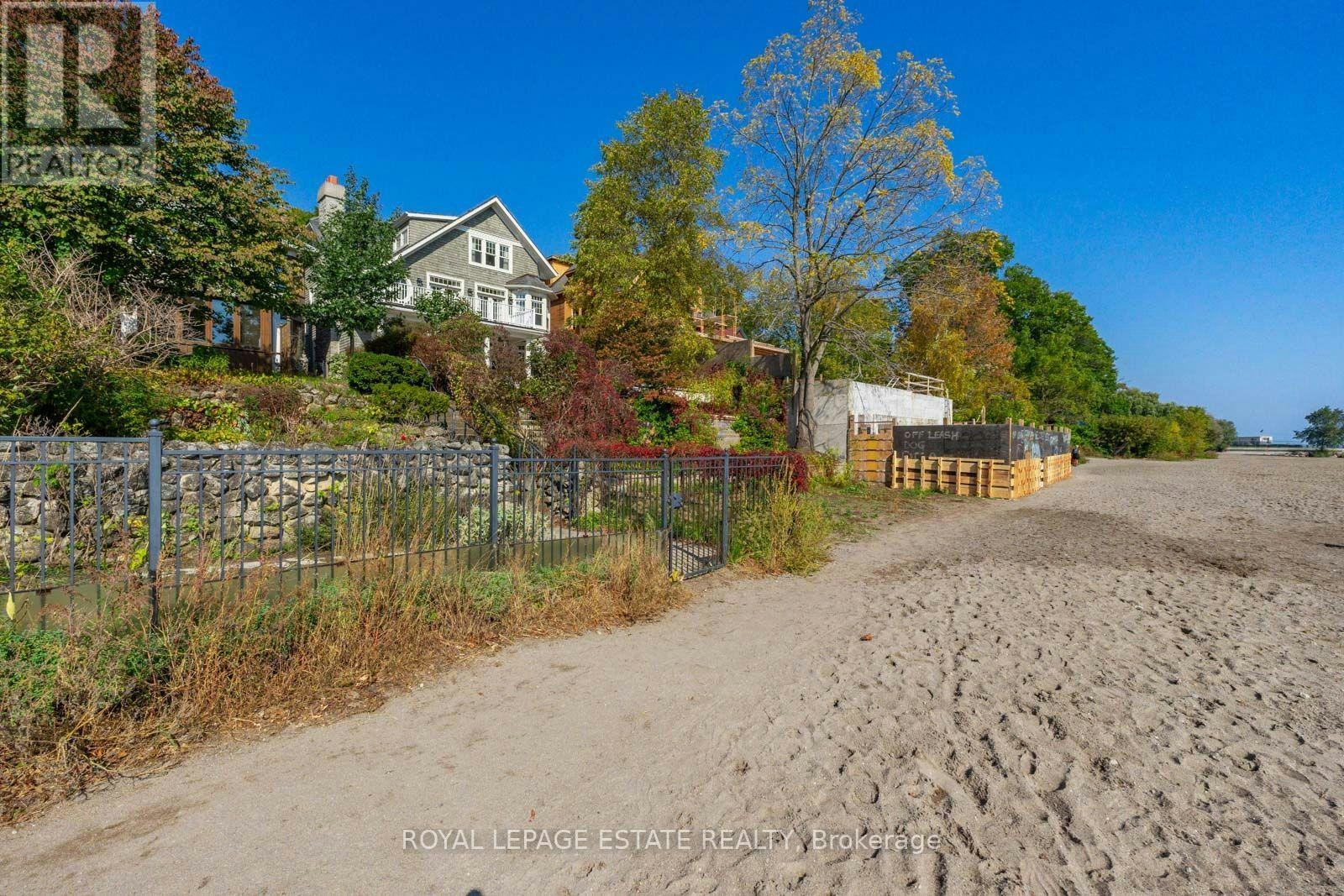 422 Lake Front, Toronto, ON, M4E 1A8 - 13