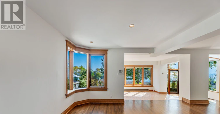 422 Lake Front, Toronto, ON, M4E 1A8 - 29