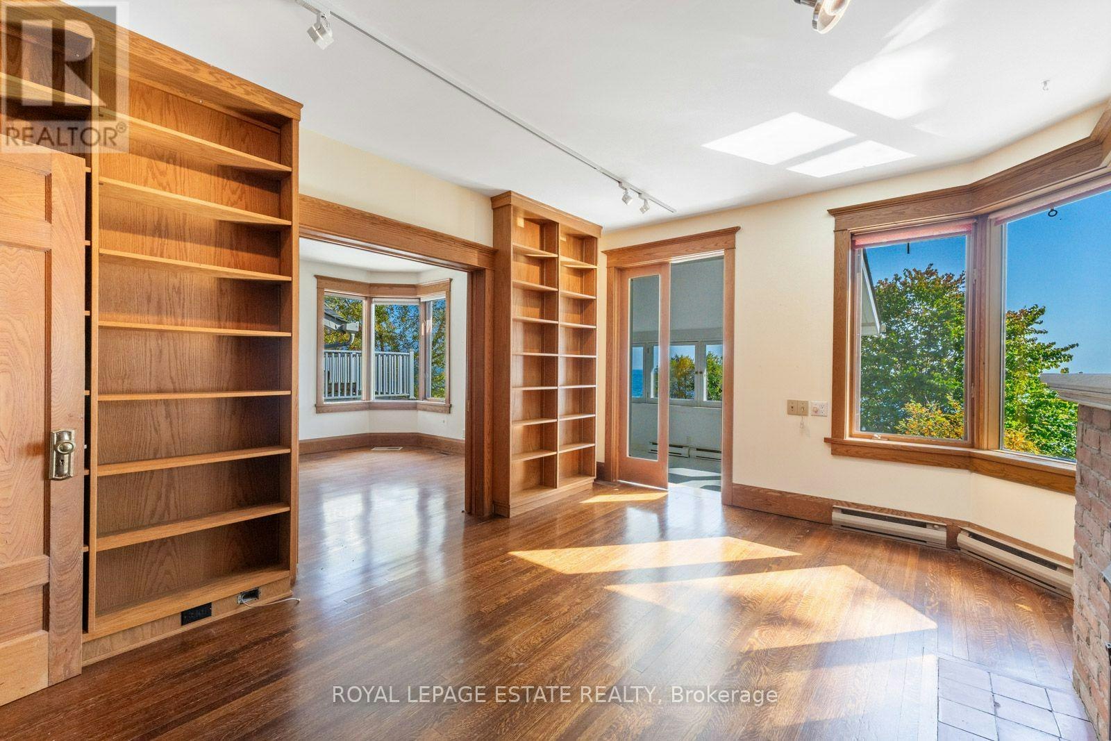 422 Lake Front, Toronto, ON, M4E 1A8 - 37