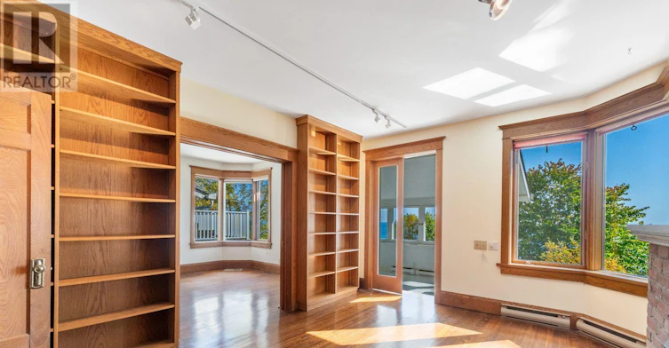 422 Lake Front, Toronto, ON, M4E 1A8 - 37
