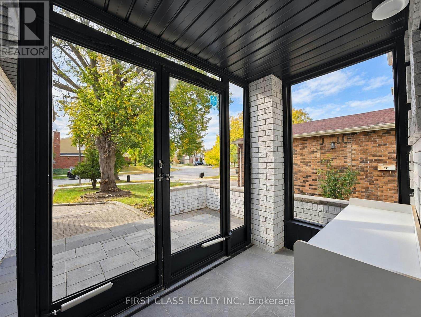 59 Longbow Square, Toronto, ON, M1W 2W6 - 8
