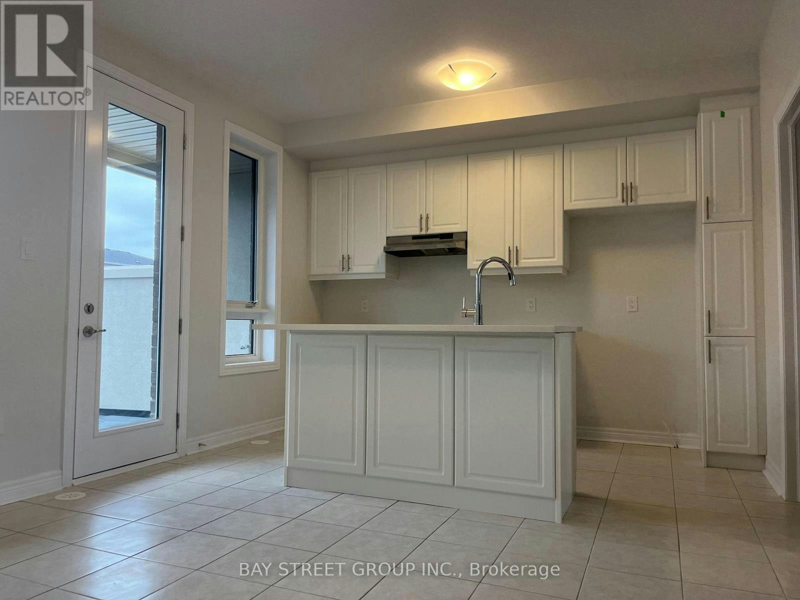 26 Robert Eaton Avenue, Markham, ON, L3S 0G3 - 6