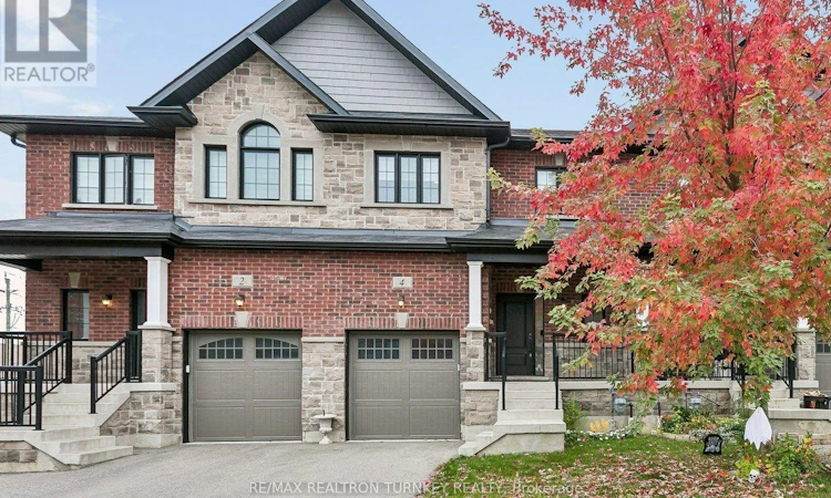 4 Gord Matthews Way