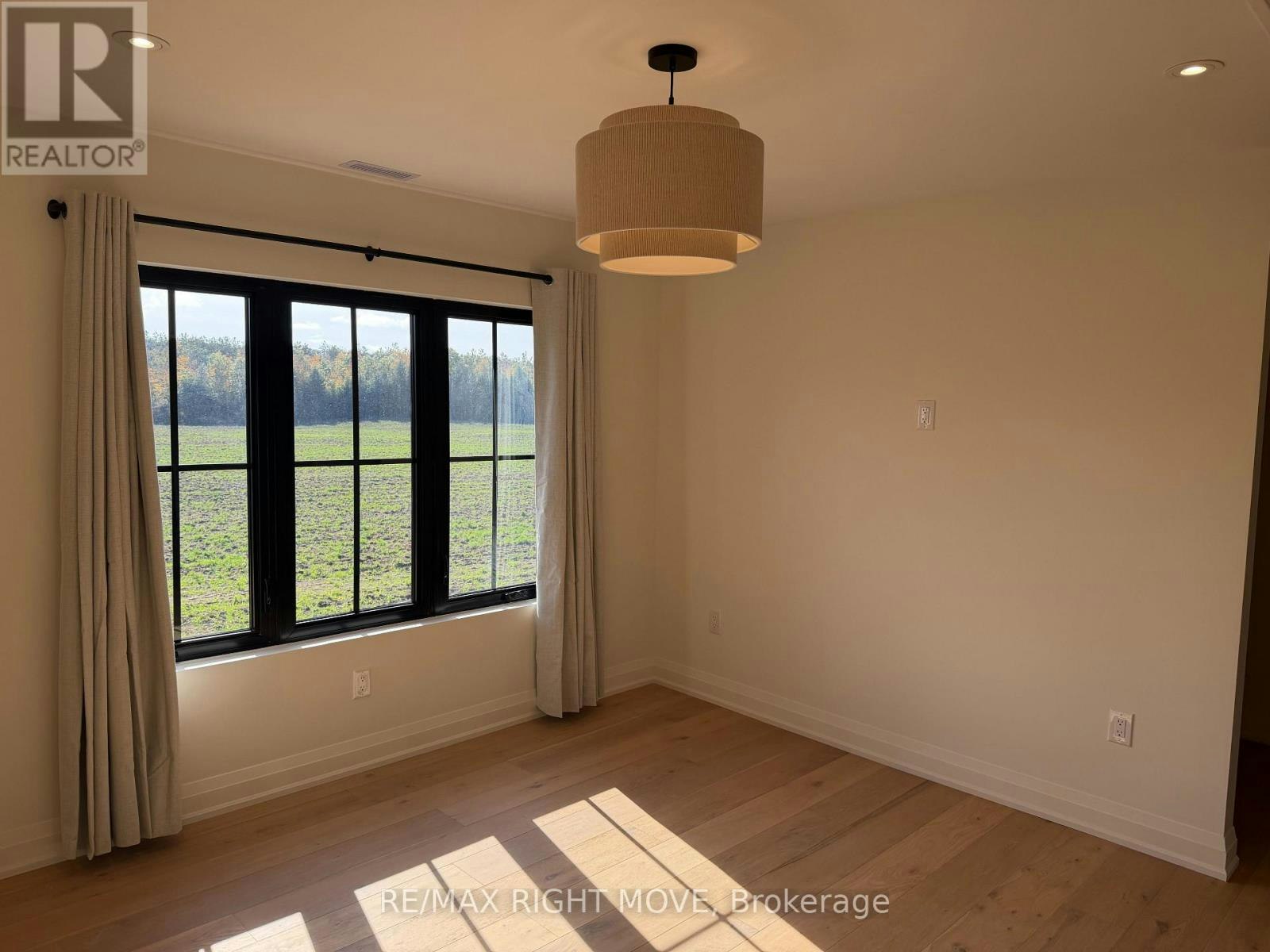 2407 3 Line N, Oro-Medonte, ON, L0L 2L0 - 9