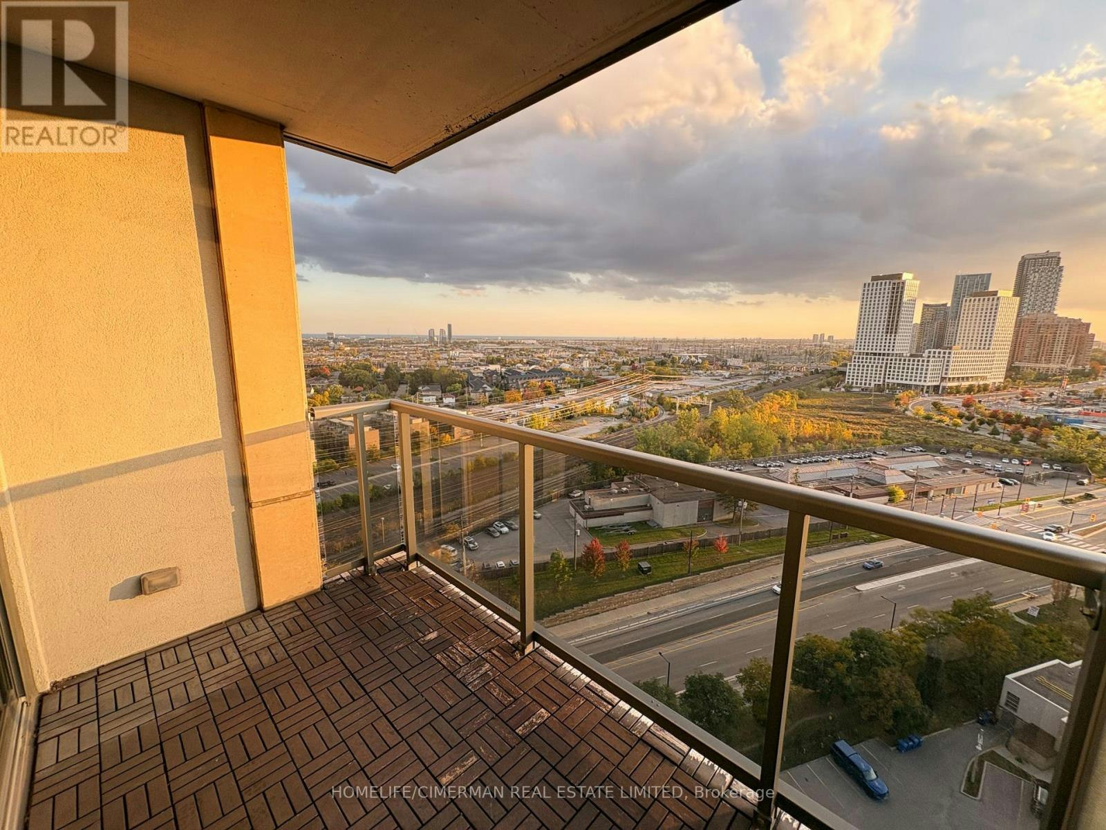 1808-1 Michael Power Place, Toronto, ON, M9A 0A1 - 9