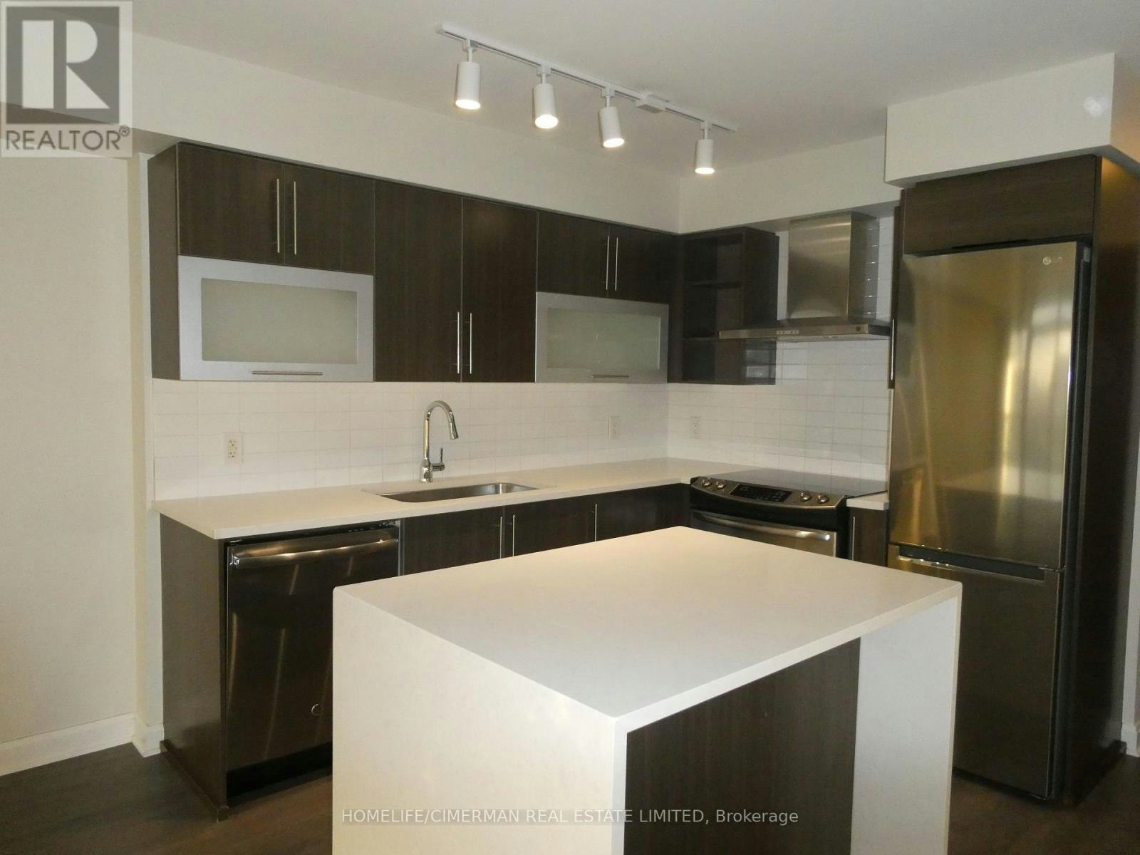 1808-1 Michael Power Place, Toronto, ON, M9A 0A1 - 2