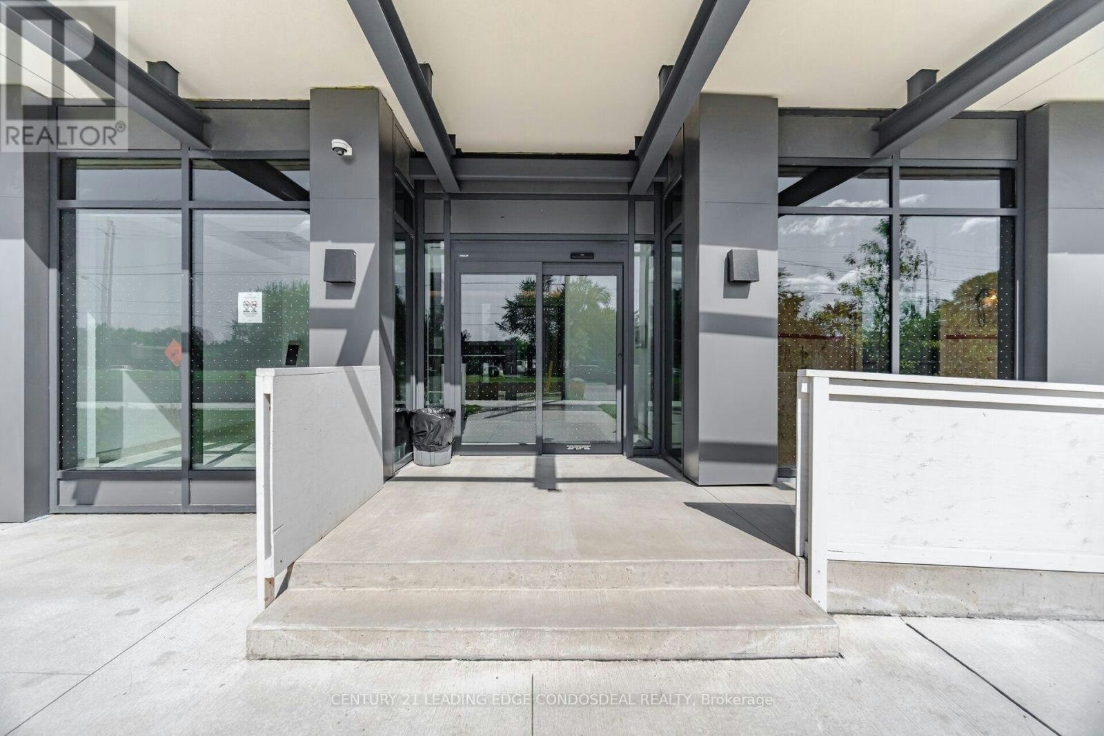 1618-4010 Eglinton Avenue W, Toronto, ON, M9A 0G5 - 5
