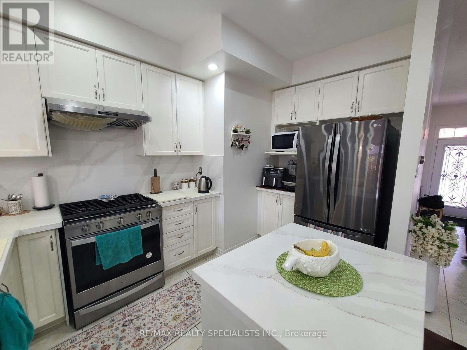 360 Hobbs Crescent, Milton, ON, L9T 0J3 - 12