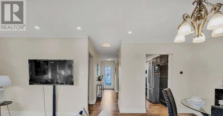 12 Azalea Court, Toronto, ON, M9M 1V1 - 3