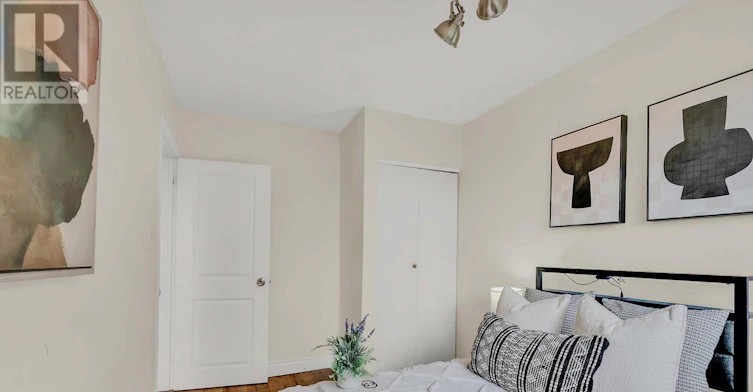 12 Azalea Court, Toronto, ON, M9M 1V1 - 18