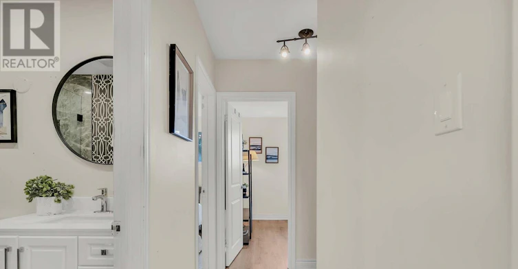 12 Azalea Court, Toronto, ON, M9M 1V1 - 11