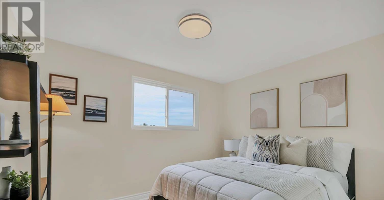 12 Azalea Court, Toronto, ON, M9M 1V1 - 14