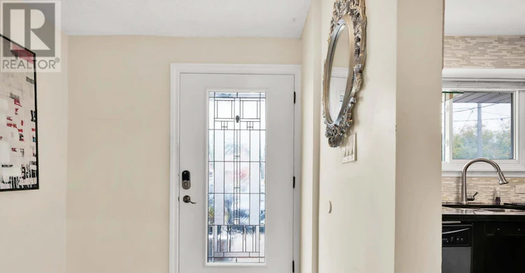 12 Azalea Court, Toronto, ON, M9M 1V1 - 6