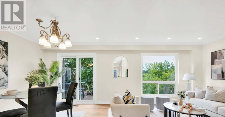 12 Azalea Court, Toronto, ON, M9M 1V1 - 8