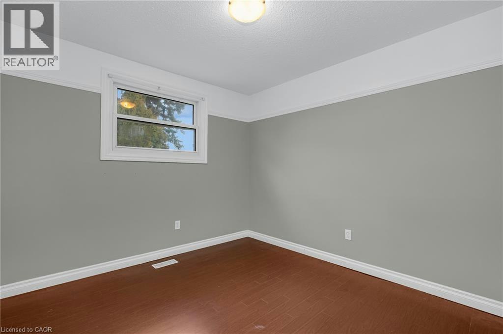 16 Glebe Court, Hamilton, ON, L9C 6B1 - 9