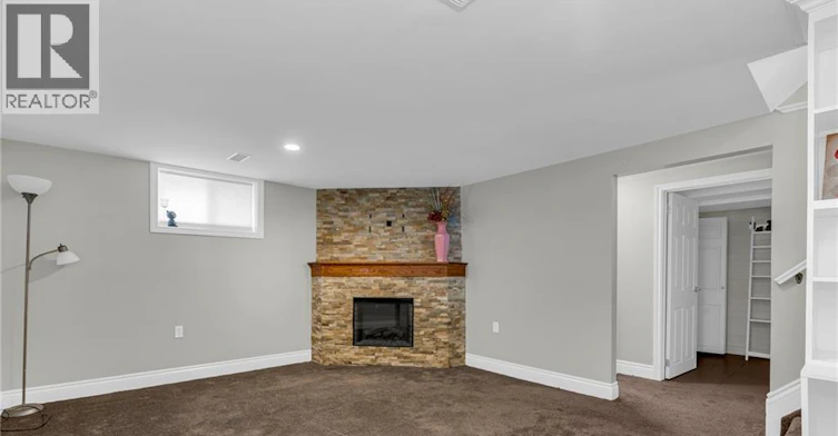 16 Glebe Court, Hamilton, ON, L9C 6B1 - 14
