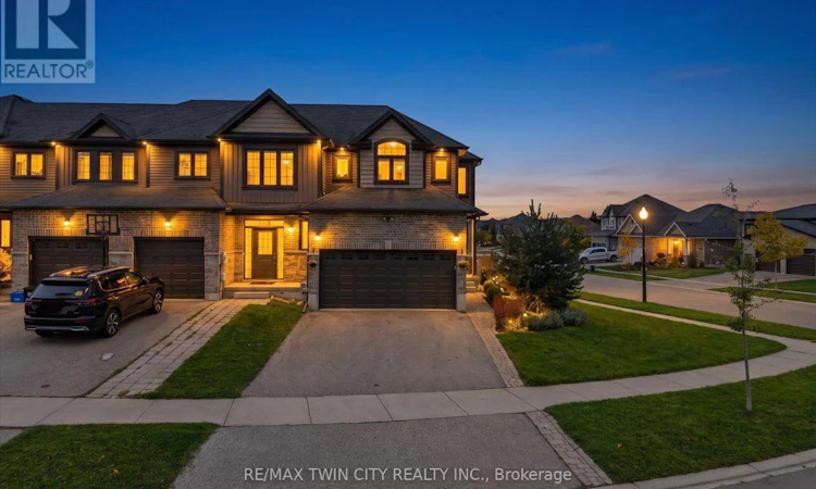 100 Links Crescent N