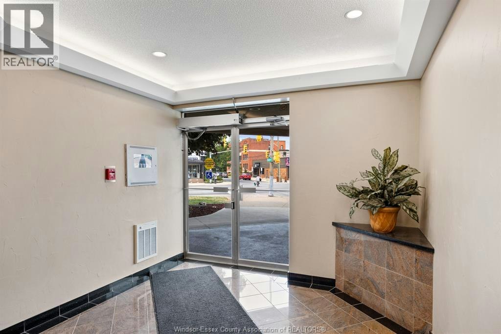 305-1500 Ouellette, Windsor, ON, N8X 1K7 - 12