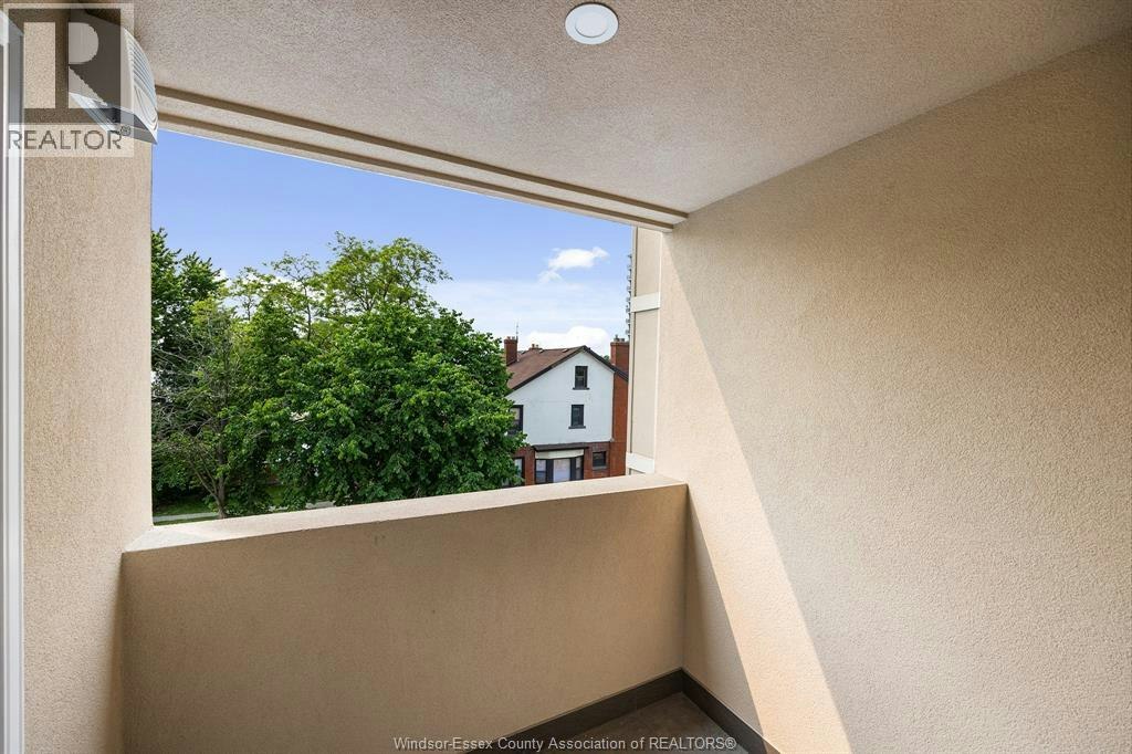 305-1500 Ouellette, Windsor, ON, N8X 1K7 - 34