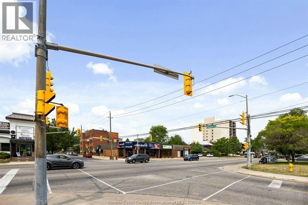 305-1500 Ouellette, Windsor, ON, N8X 1K7 - 18