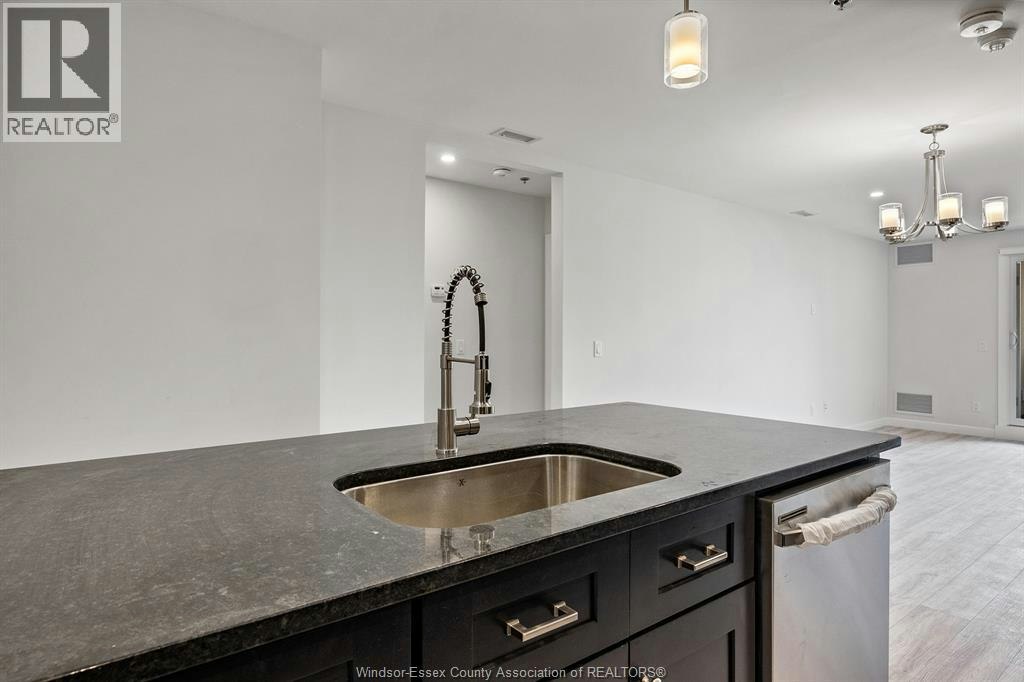 305-1500 Ouellette, Windsor, ON, N8X 1K7 - 23