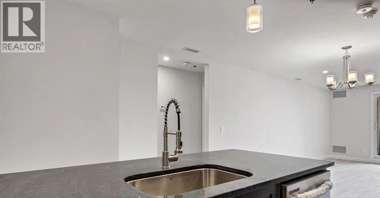 305-1500 Ouellette, Windsor, ON, N8X 1K7 - 23
