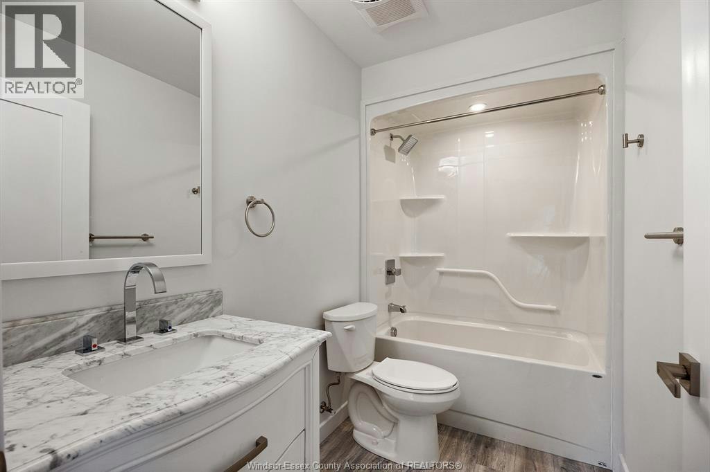 305-1500 Ouellette, Windsor, ON, N8X 1K7 - 30