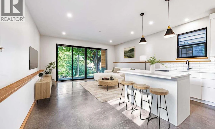 1-916 Carbonate Street