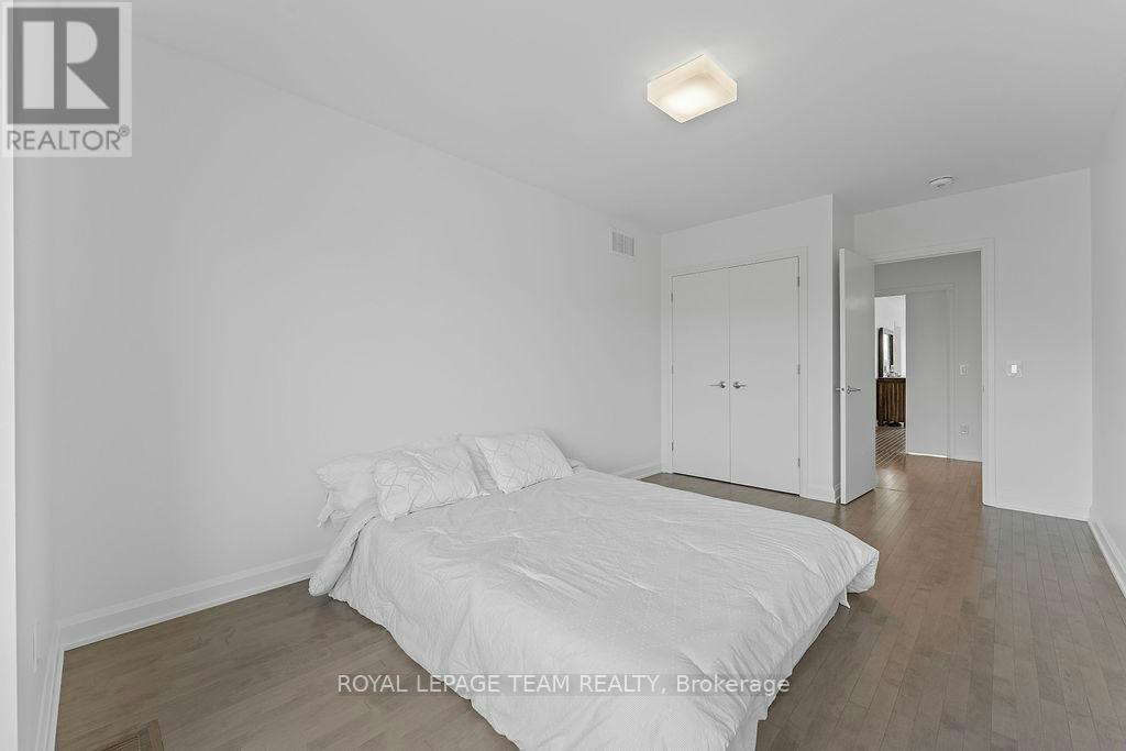 301 Long Acres Street, Ottawa, ON, K2M 0H1 - 34