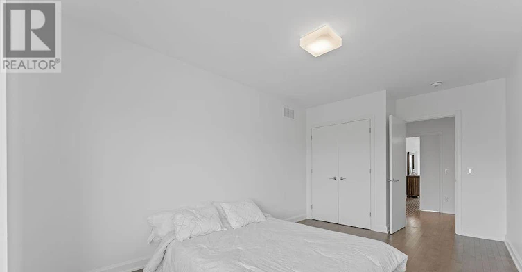 301 Long Acres Street, Ottawa, ON, K2M 0H1 - 34