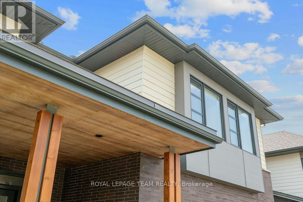 301 Long Acres Street, Ottawa, ON, K2M 0H1 - 6