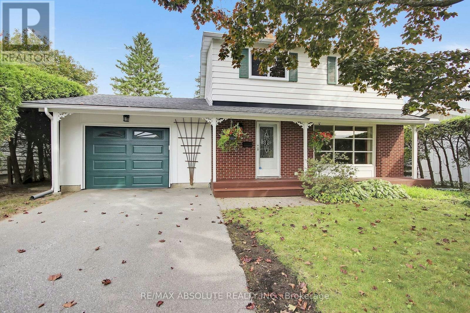 144 Old Colony Road, Ottawa, ON, K2L 1M4