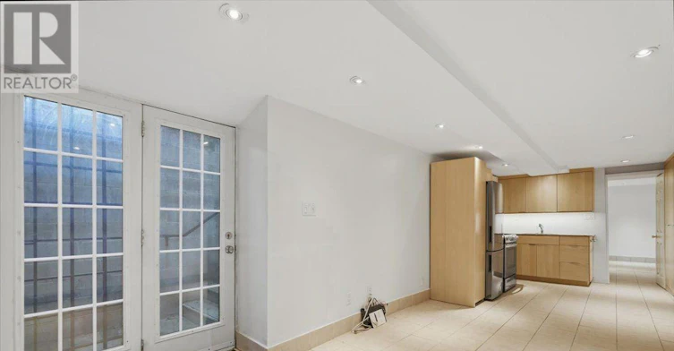 LOWER-33 Rose Avenue, Toronto, ON, M4X 1N7 - 3