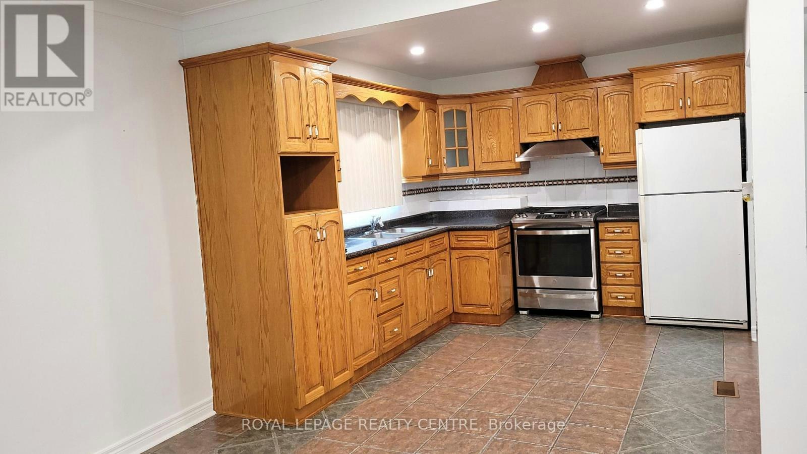 50 Rangoon Road, Toronto, ON, M9C 4N7 - 5