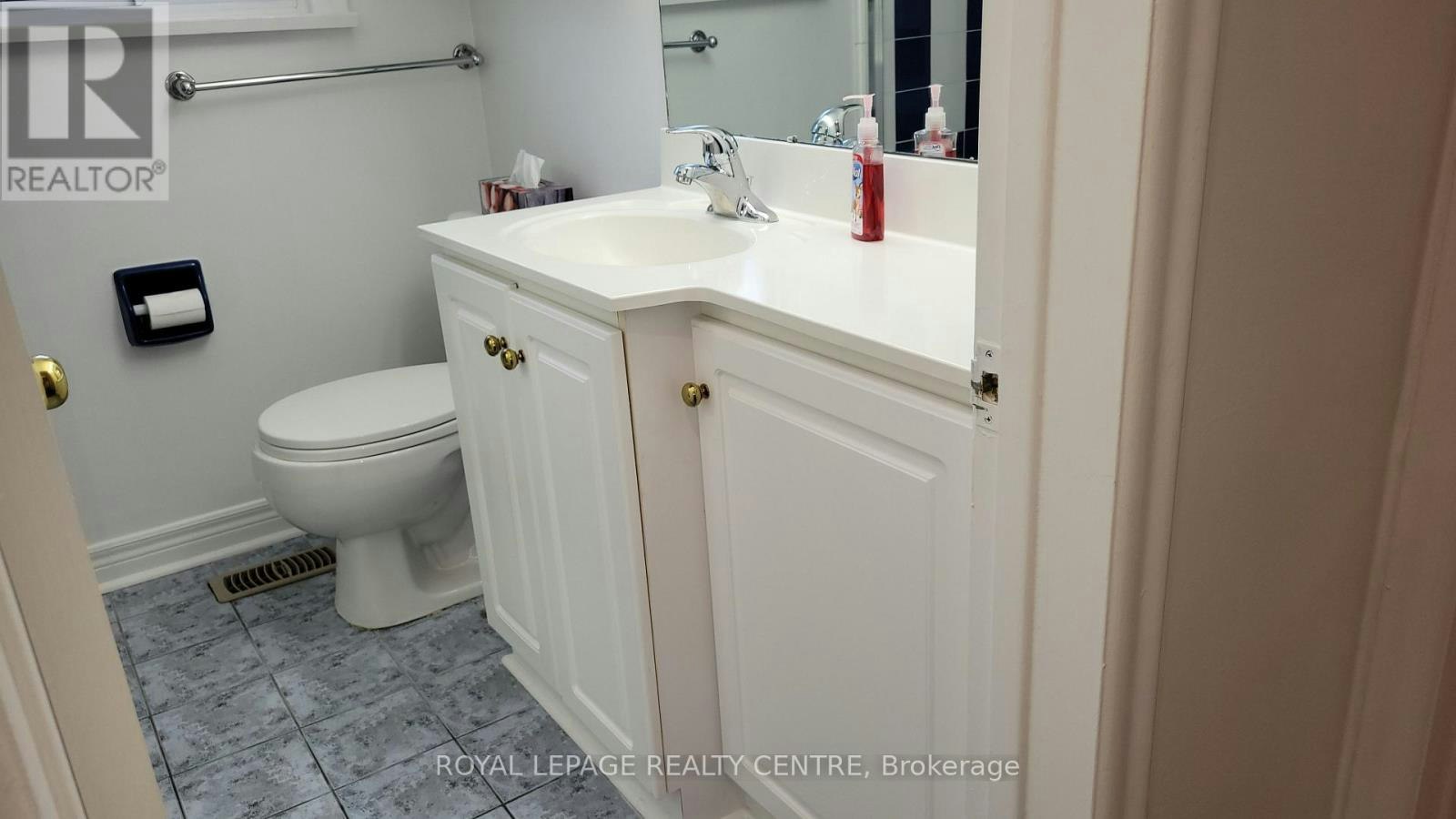 50 Rangoon Road, Toronto, ON, M9C 4N7 - 9