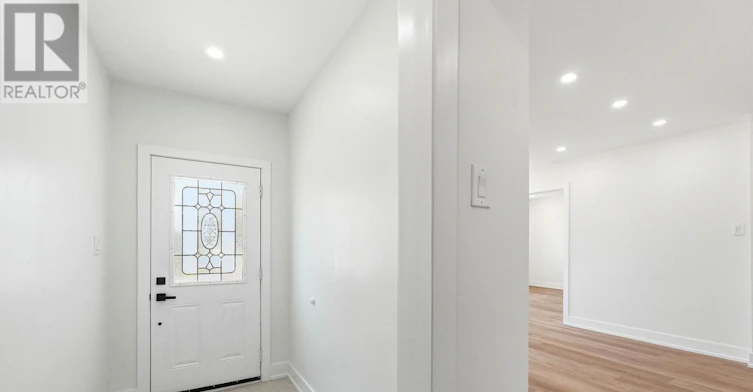 63 Chester Road, Hamilton, ON, L8E 1Y1 - 4