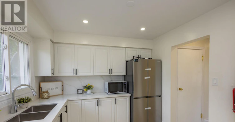 UPPER-111 Limeridge Road W, Hamilton, ON, L9C 2V3 - 17