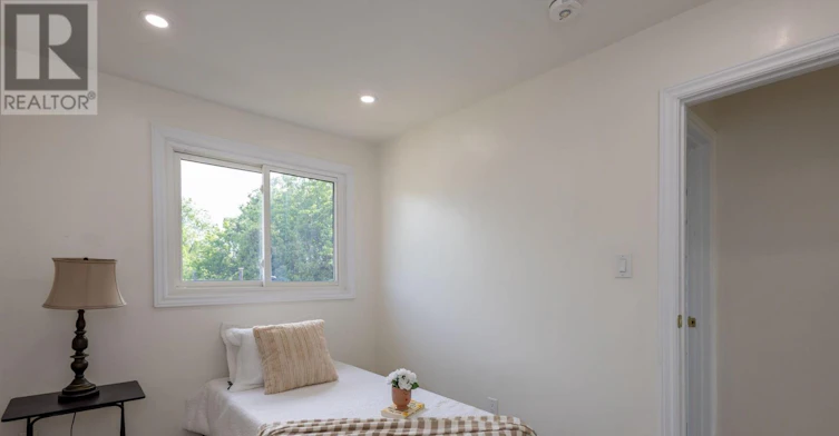 UPPER-111 Limeridge Road W, Hamilton, ON, L9C 2V3 - 25