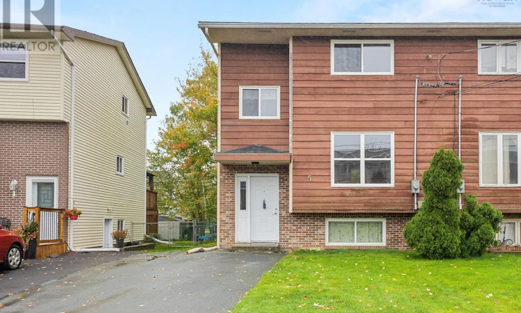5 Ancona Place
