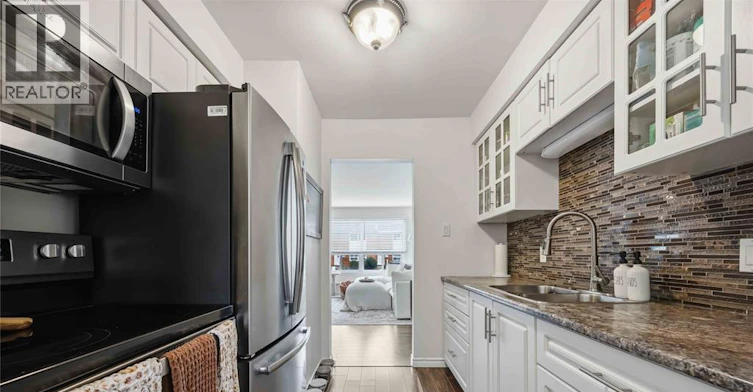 12-301 Edgewood Street, Sarnia, ON, N7S 4X7 - 8