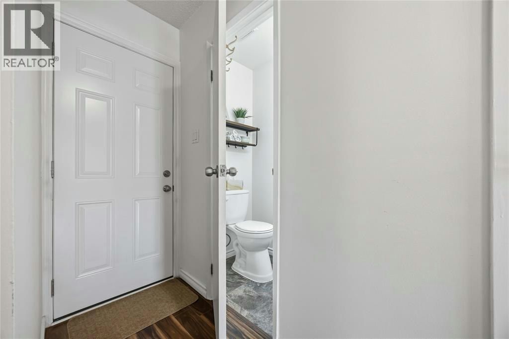 12-301 Edgewood Street, Sarnia, ON, N7S 4X7 - 17