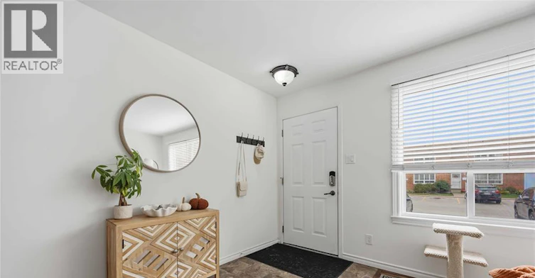 12-301 Edgewood Street, Sarnia, ON, N7S 4X7 - 12