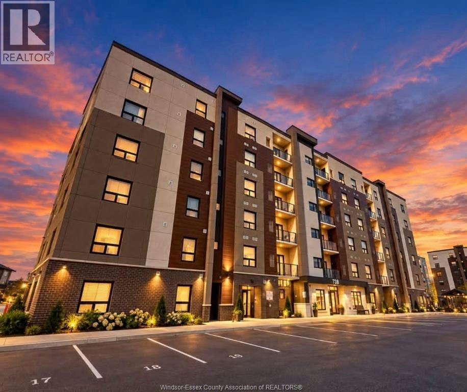 206-728 Brownstone, Lakeshore, ON, N9K 0C4