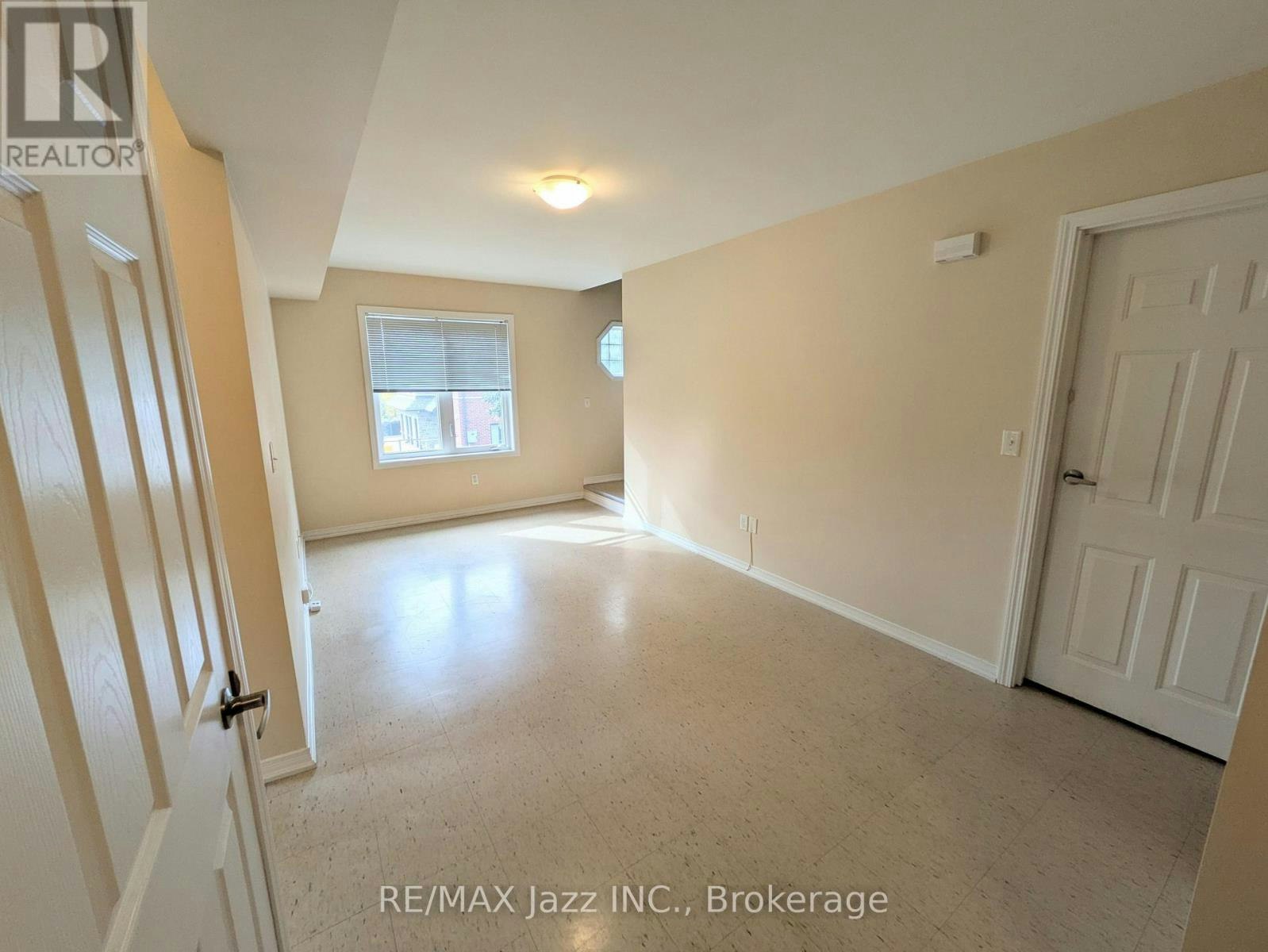 203-760 King Street E, Oshawa, ON, L1H 1G9 - 7