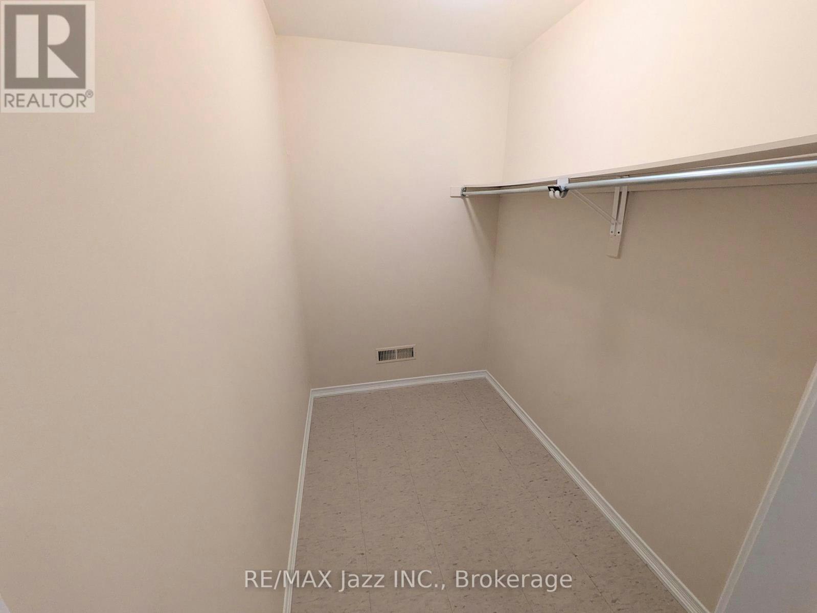 203-760 King Street E, Oshawa, ON, L1H 1G9 - 17