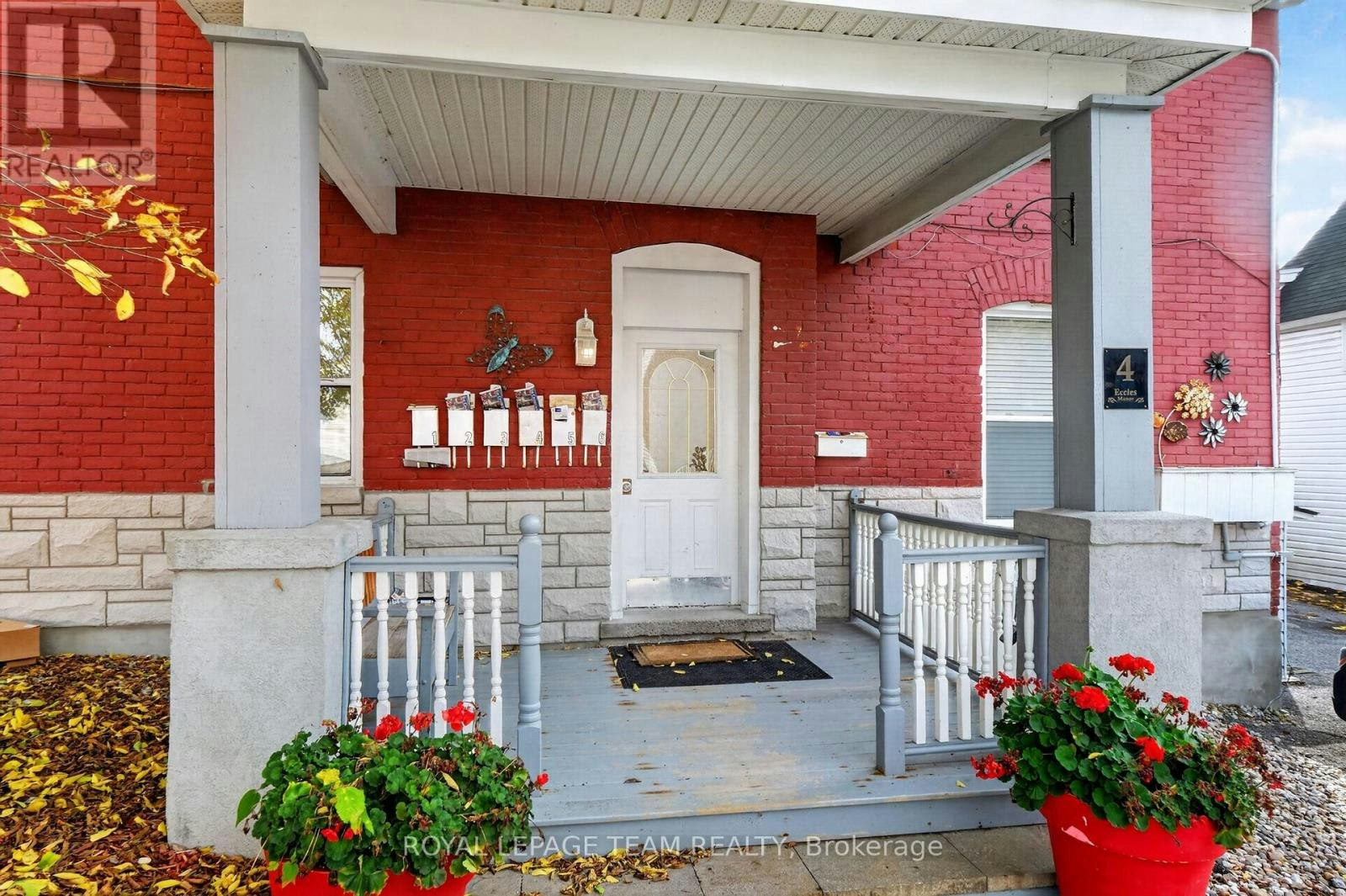 7-4 Eccles Street, Ottawa, ON, K1R 6S2 - 4